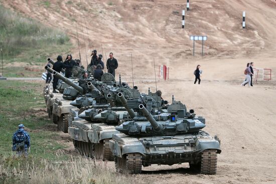 Russia Army Forum Military Equipment Showing