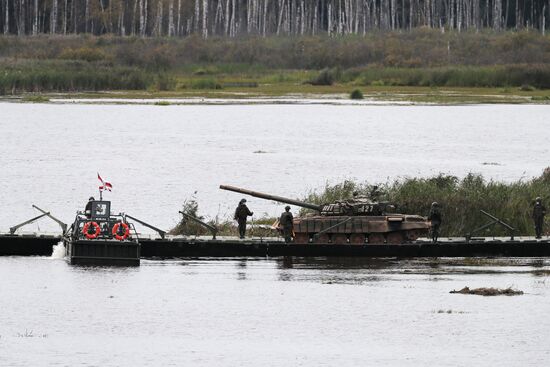 Russia Army Forum Military Equipment Showing