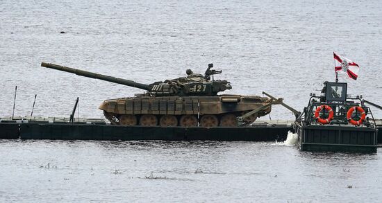 Russia Army Forum Military Equipment Showing