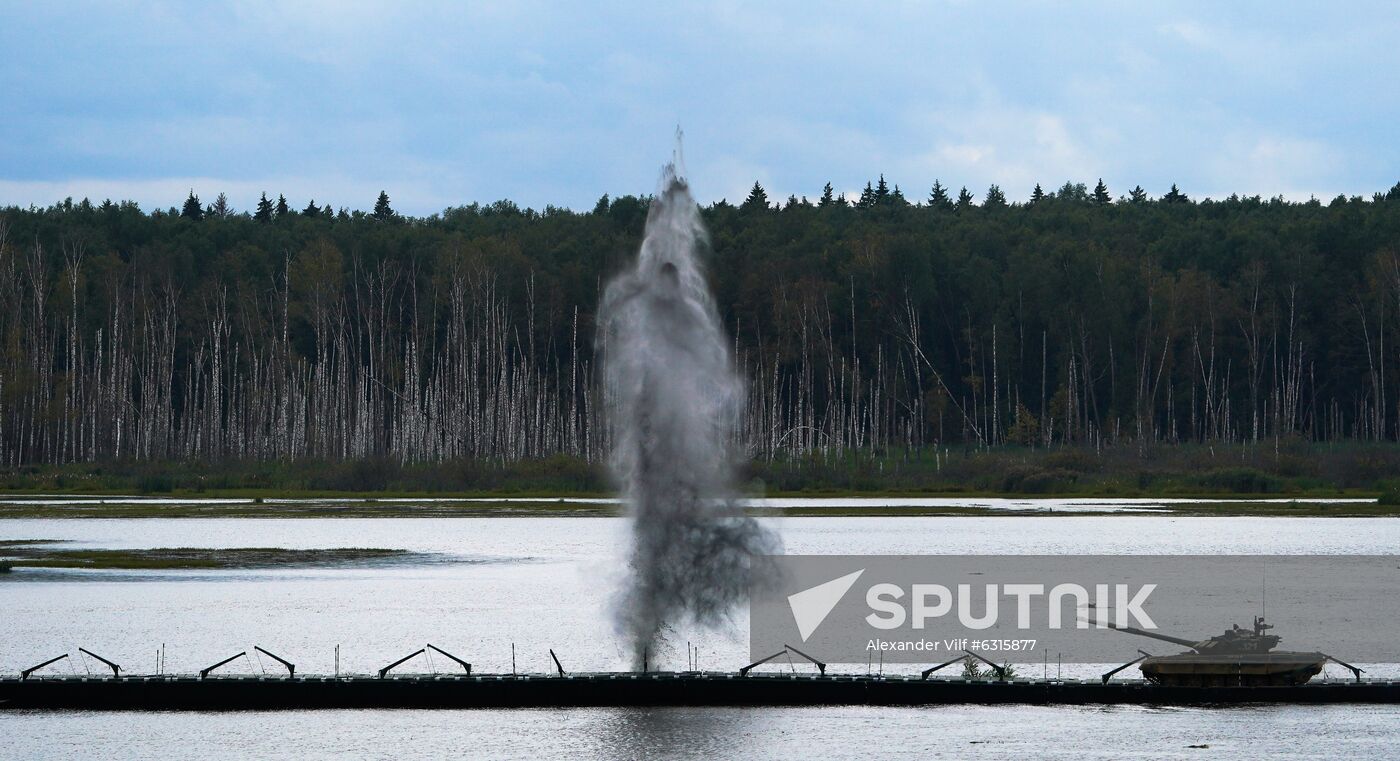 Russia Army Forum Military Equipment Showing