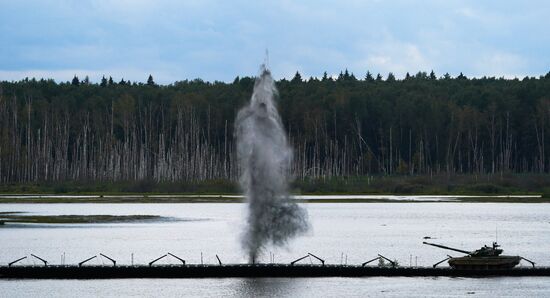 Russia Army Forum Military Equipment Showing