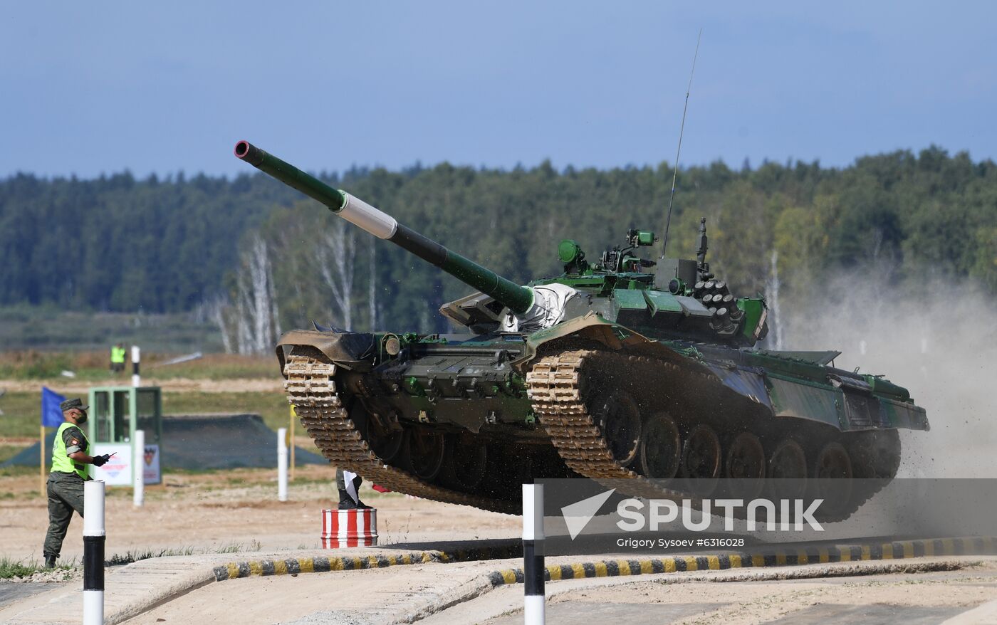 Russia Army Games Tank Biathlon