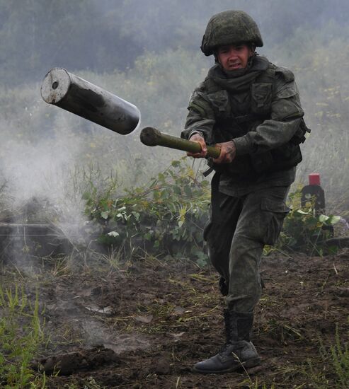 Russia Airborne Troops Artillery Gun Drills