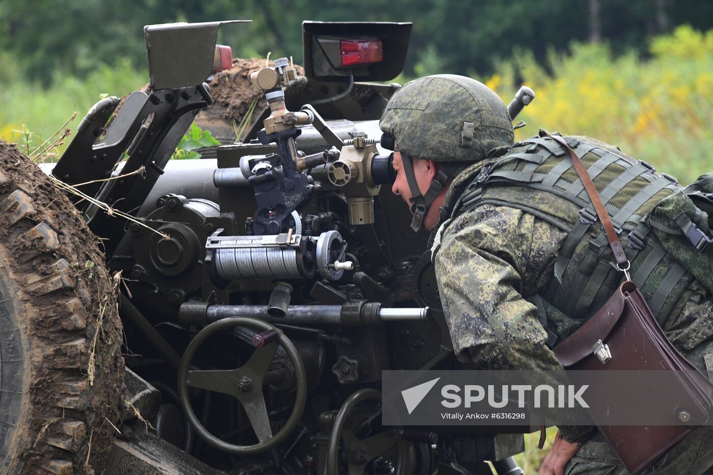 Russia Airborne Troops Artillery Gun Drills