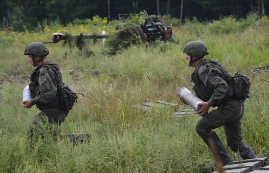 Russia Airborne Troops Artillery Gun Drills