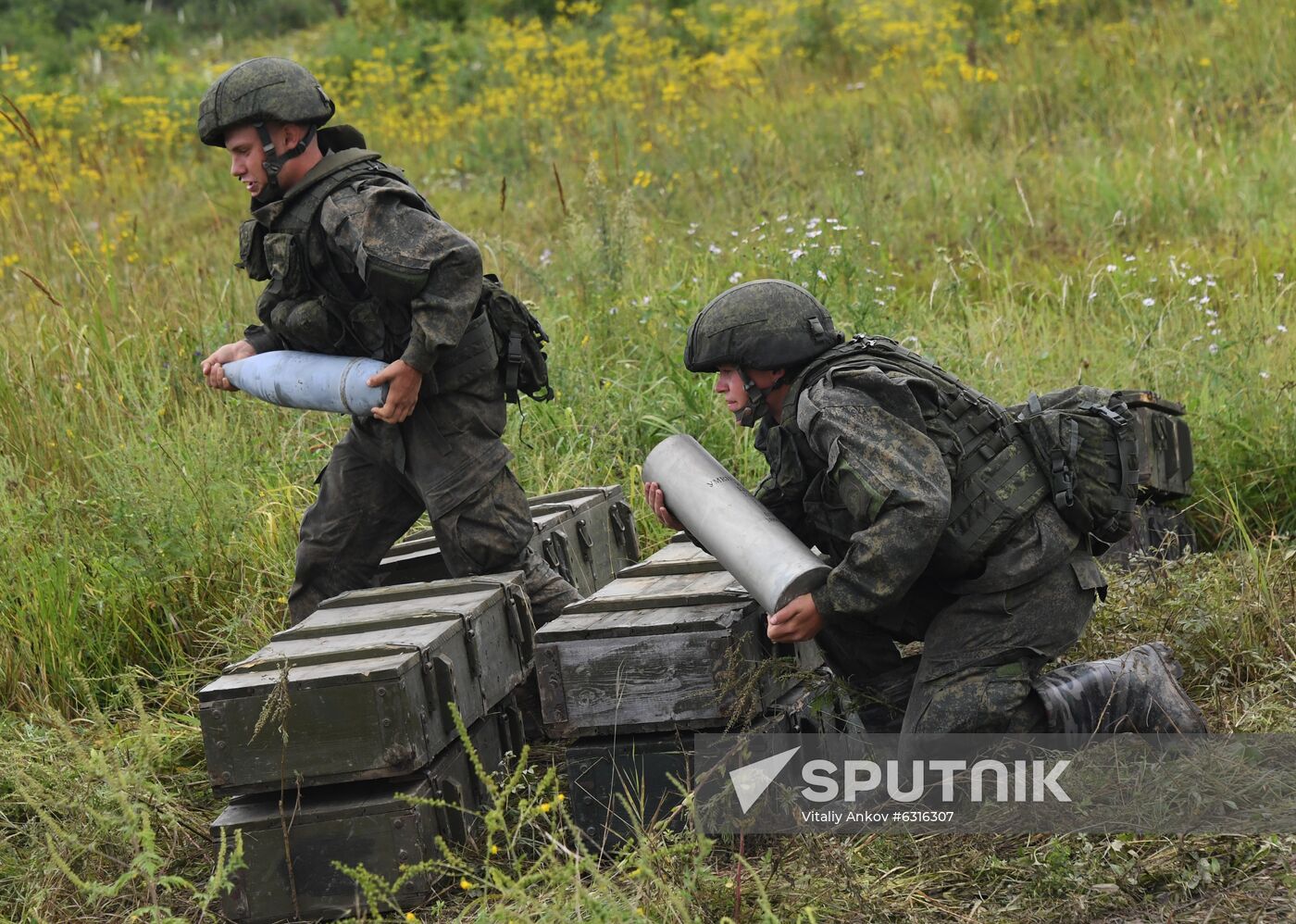 Russia Airborne Troops Artillery Gun Drills