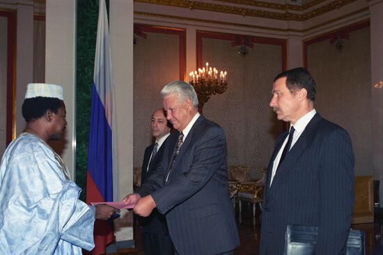 Russian President Boris Yeltsin and Ambassador of Mali