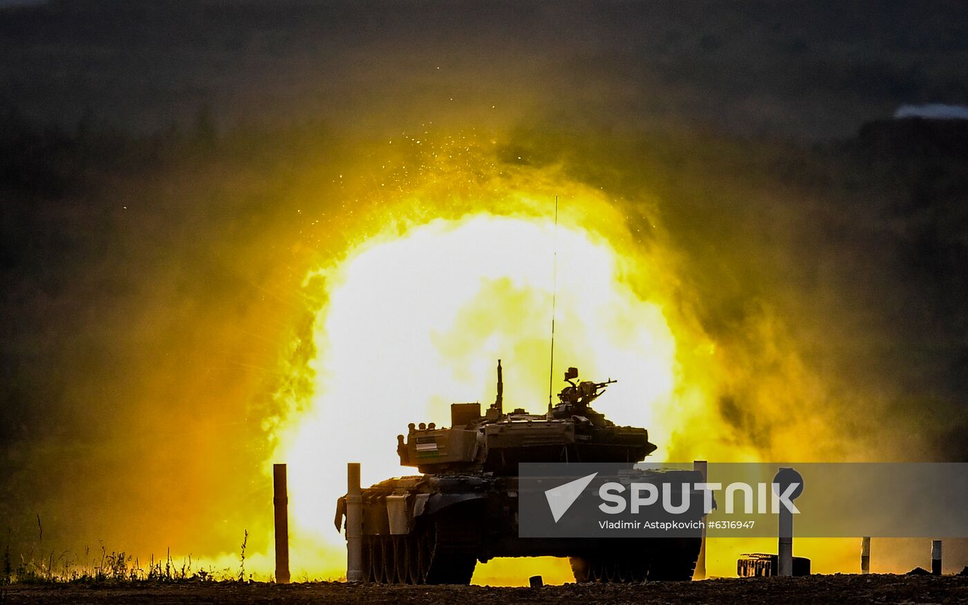 Russia Army Games Tank Biathlon