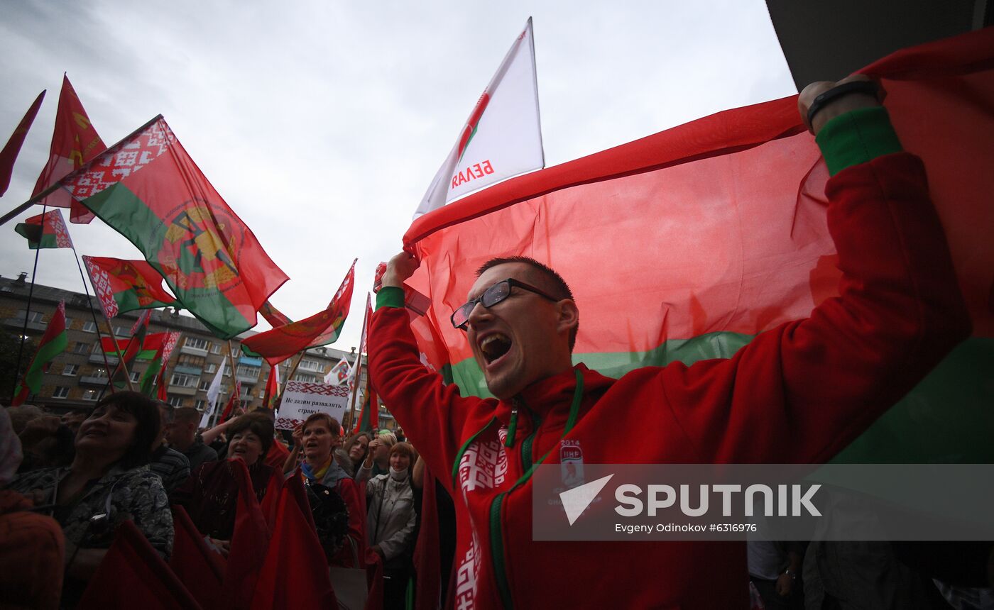 Belarus Lukashenko Supporters Rally