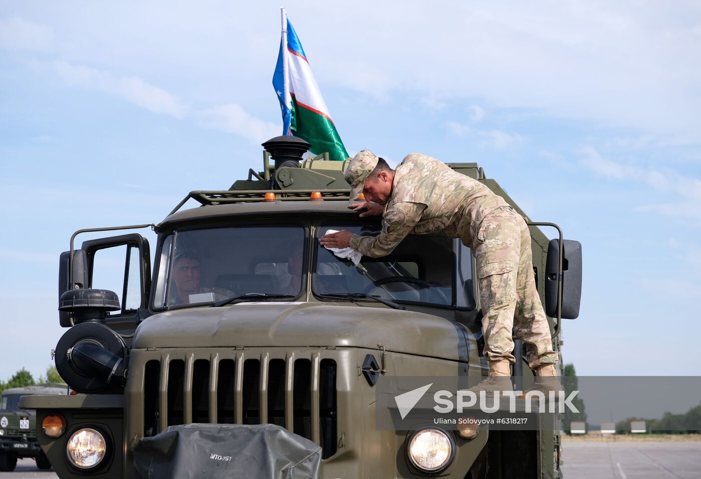 Russia Army Games Armored Vehicles Masters