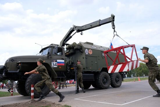 Russia Army Games Armored Vehicles Masters