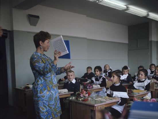 First lesson in a Moscow school