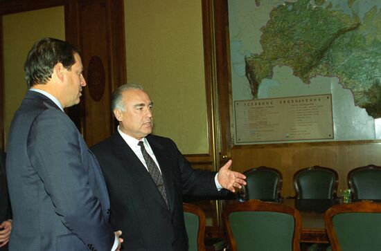 Albert Gore visits Russia