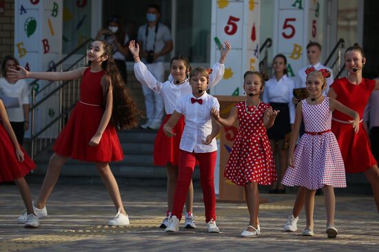Russia School Year