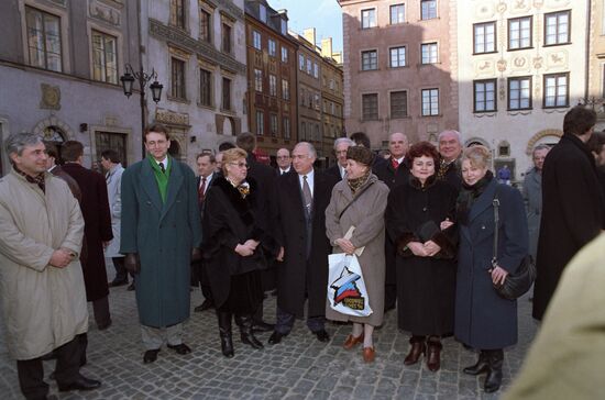 Viktor Chernomyrdin visits Poland