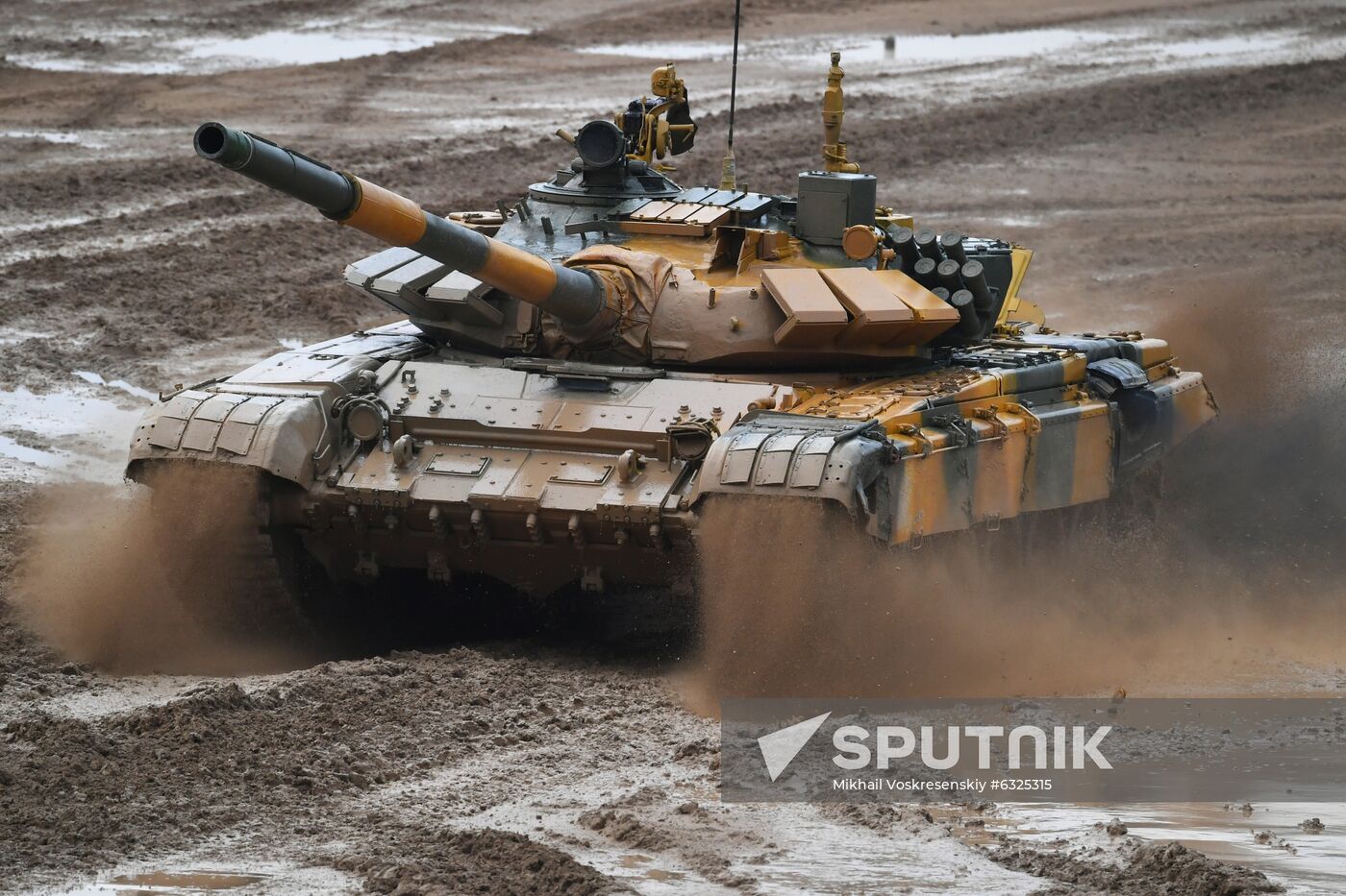 Russia Army Games Tank Biathlon