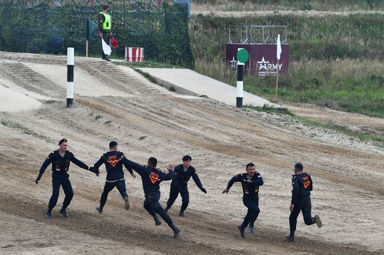Russia Army Games Tank Biathlon