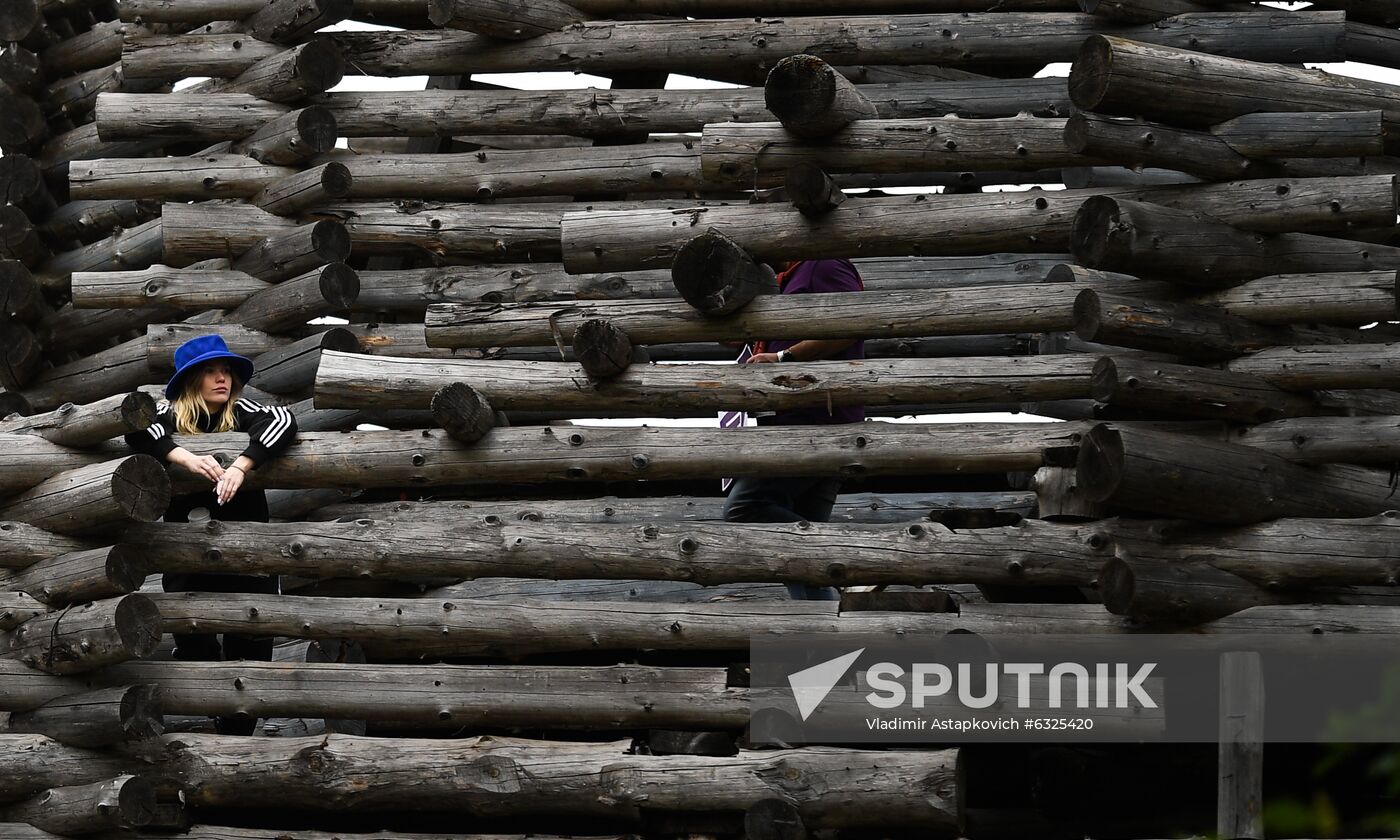 Russia Archstoyanie Festival