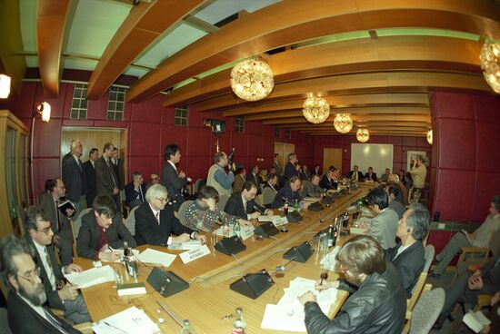 Roundtable discussion at RIA Novosti