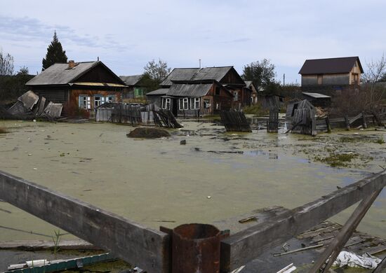 Russia Siberia Floods Restoring