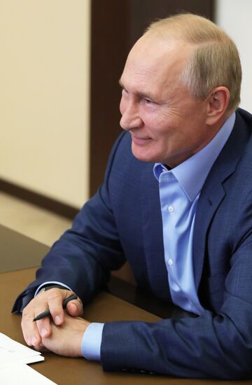 Russia Putin Managers Contest