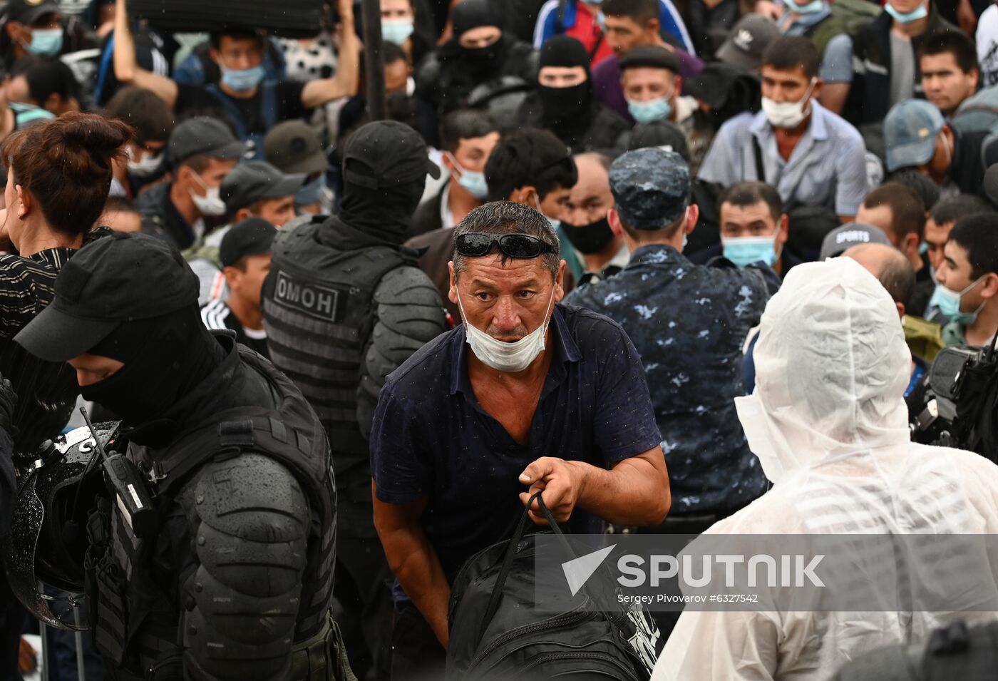 Russia Uzbekistan Guest Workers