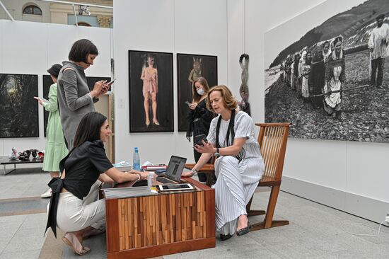 Russia Cosmoscow Art Fair