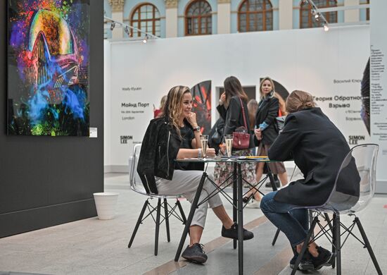Russia Cosmoscow Art Fair