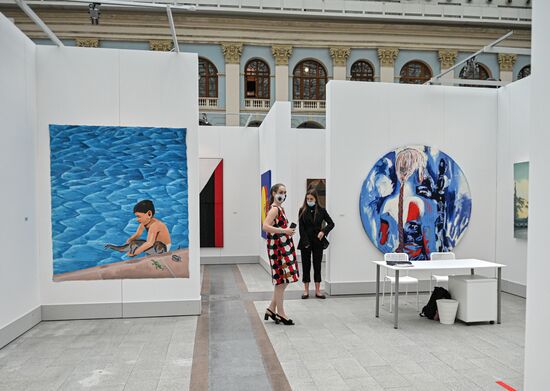 Russia Cosmoscow Art Fair