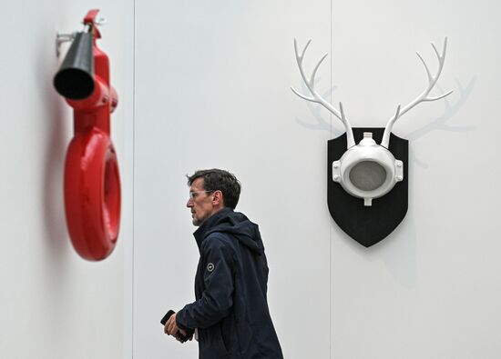 Russia Cosmoscow Art Fair