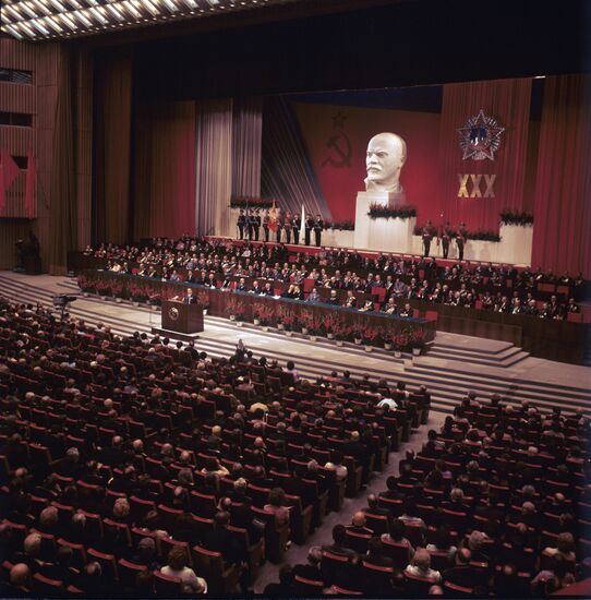 Celebrating 30th anniversary of victory in Great Patriotic War