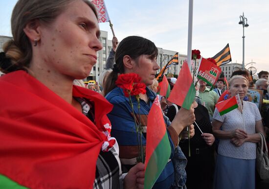Belarus Lukashenko Supporters Rally