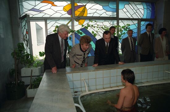 Russian President Boris Yeltsin's wife Naina Yeltsin visits children's hospital in Moscow