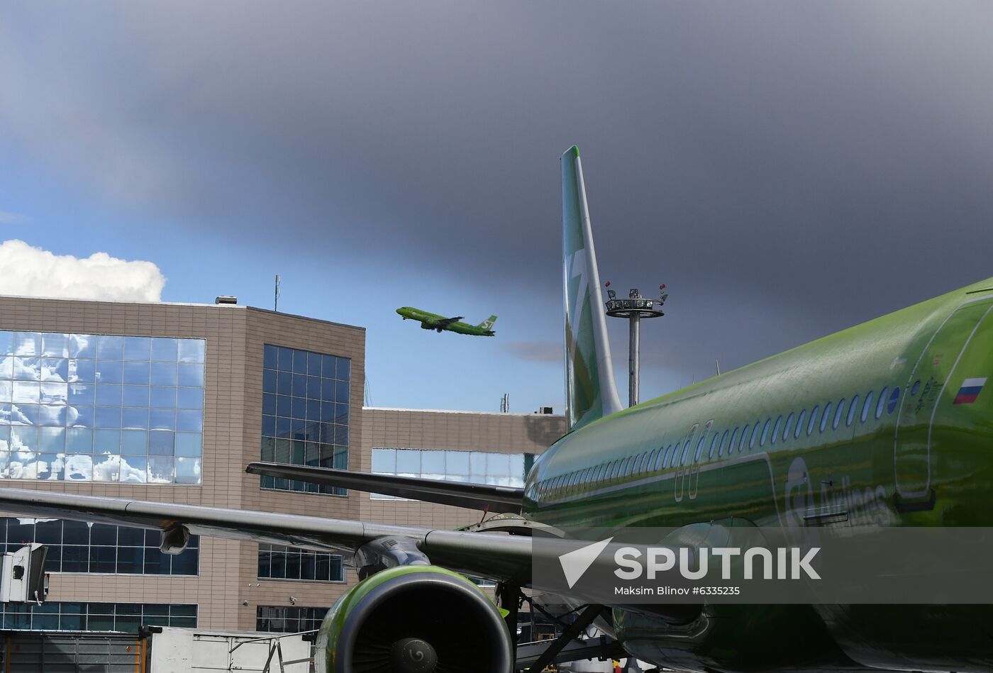 Russia Сoronavirus International Flights Resumed