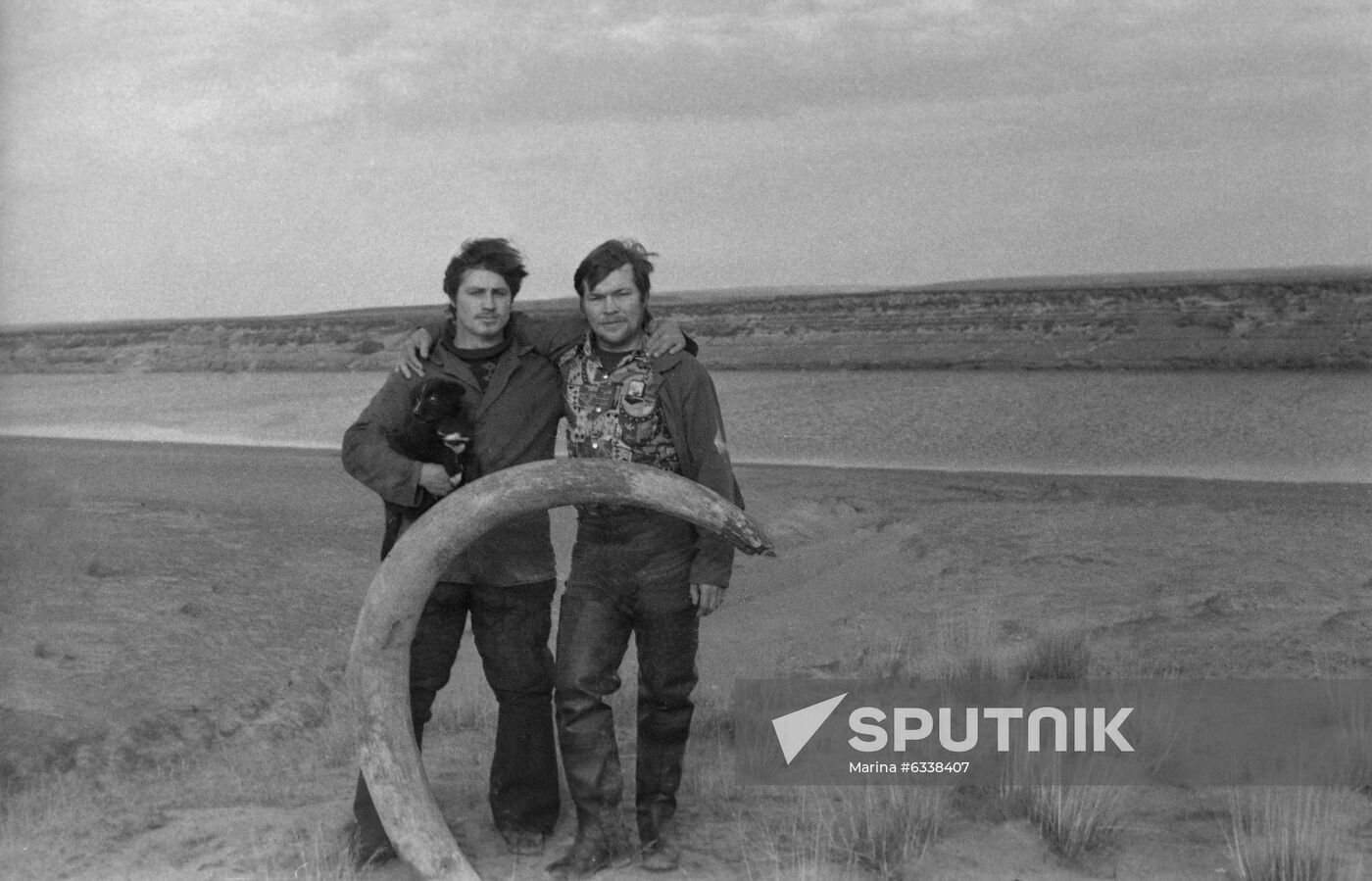 Paleontological expedition to the Gyda Peninsula