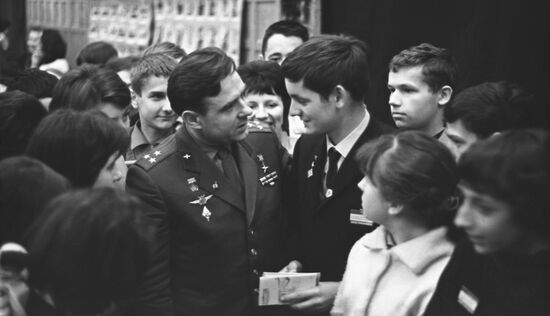 French schoolchildren in Moscow
