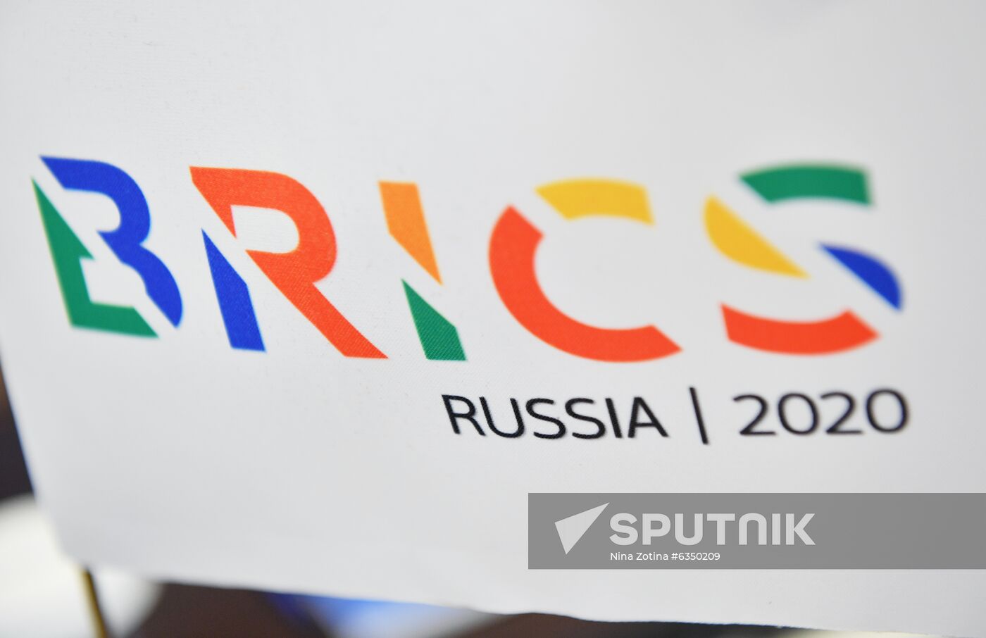 International Research and Educational Program "BRICS School." BRICS Young Scientists (BRICSologists) contest. Day two