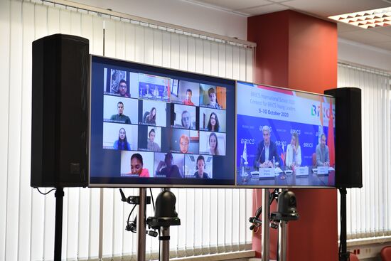 International Research and Educational Program "BRICS School." BRICS Young Scientists (BRICSologists) contest. Day two