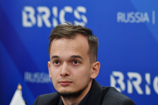 International Research and Educational Program "BRICS School." BRICS Young Scientists (BRICSologists) contest. Day two
