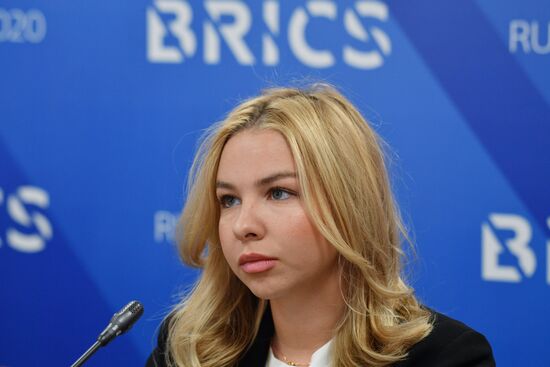 International Research and Educational Program "BRICS School." BRICS Young Scientists (BRICSologists) contest. Day two