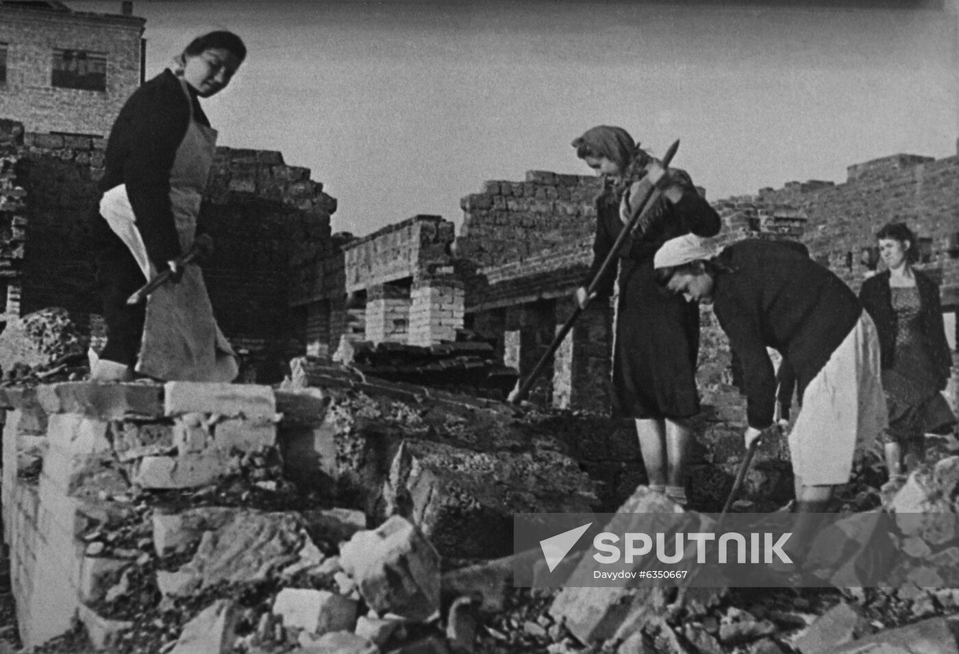 Rebuilding Stalingrad