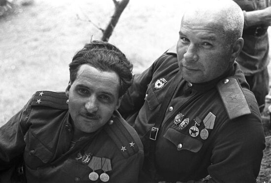 Writer Konstantin Simonov and Major General Vasily Gorishny