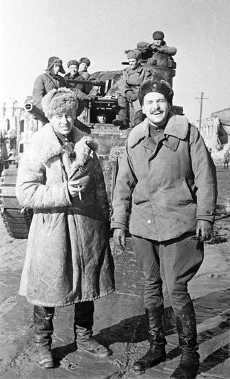 Writer Konstantin Simonov and war cameraman Roman Karmen