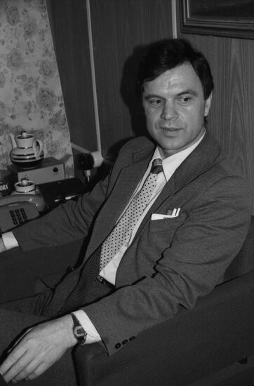 Ruslan Khasbulatov, professor at Plekhanov Moscow Institute of the National Economy