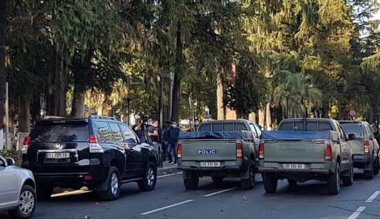 Georgia Bank Hostages