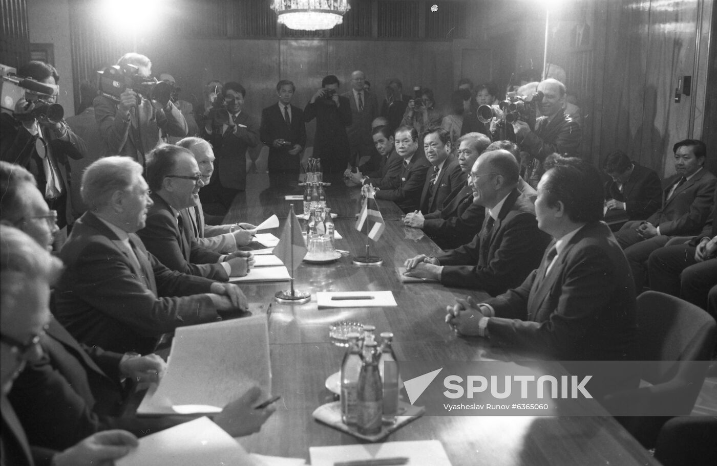 Minister of Foreign Affairs of Thailand Siddhi Savetsila visits USSR