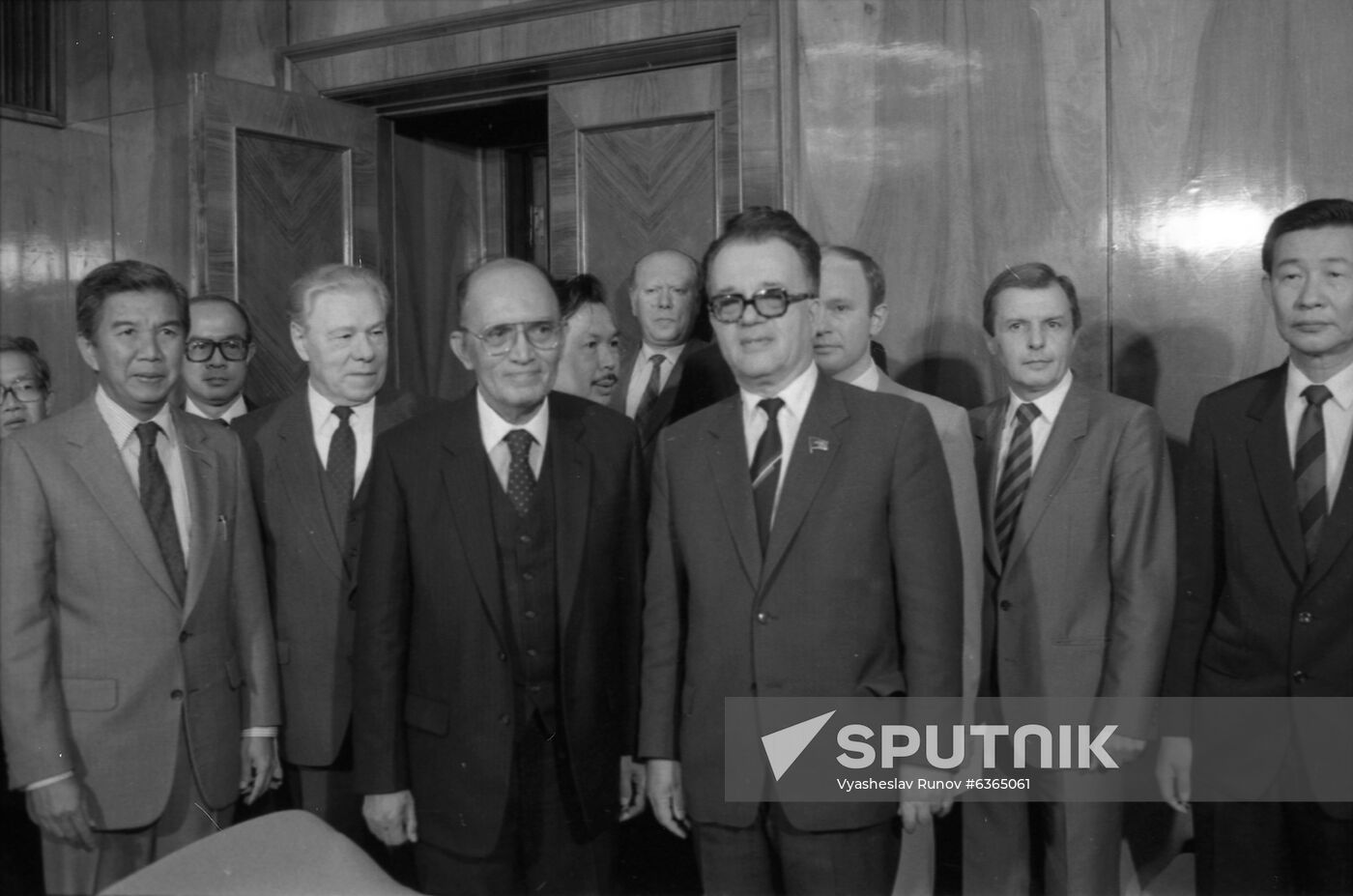 Minister of Foreign Affairs of Thailand Siddhi Savetsila visits USSR