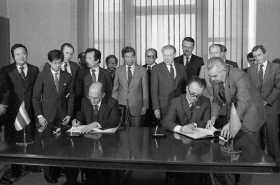Minister of Foreign Affairs of Thailand Siddhi Savetsila visits USSR