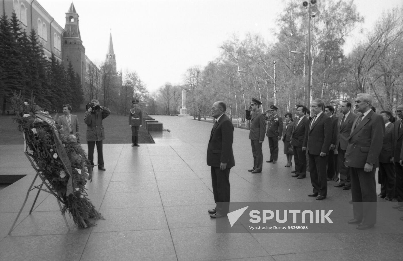 Minister of Foreign Affairs of Thailand Siddhi Savetsila visits USSR
