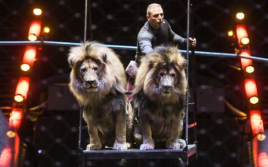 Russia Circus Rehearsal